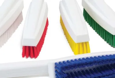 Cepillo para Botas con Codificación por Áreas · El Castor